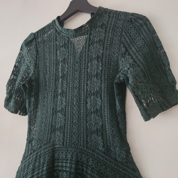 STORETS Emerald Green Floral Lace Modest Midi Dress - Picture 7 of 8